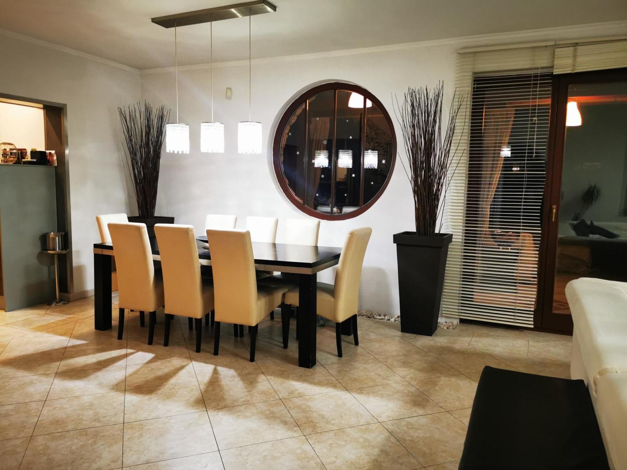 Apartamento Luxury Basement In The Surrounding Of Budapest Mogyoród Exterior foto